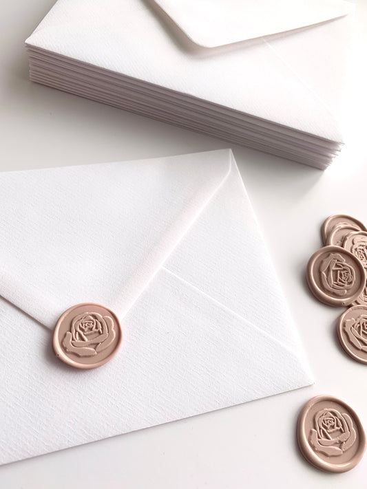 How to make self-adhesive wax seals: The downloadable guide